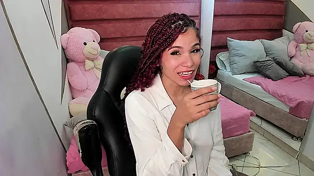 Snapshot of anna__duff chatting on January 5, 10:53 am anna duff online show from January 5, 10:53 am