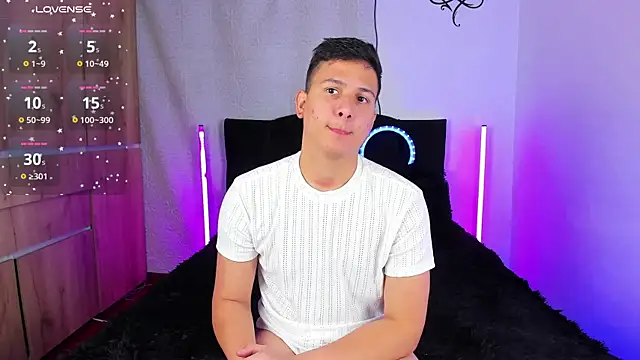 ANDREZALVAREZ online show from January 17, 6:29 am