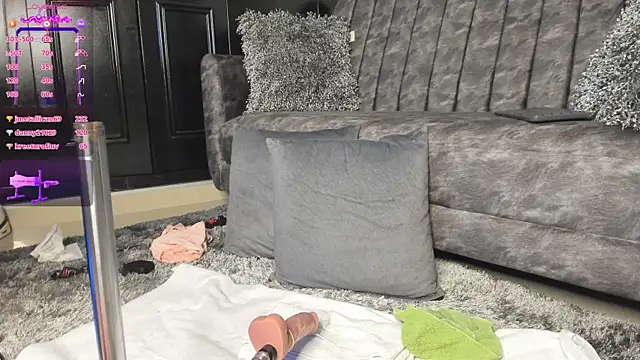 kinky polar online show from December 24, 8:00 am