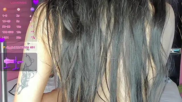 kinky polar online show from February 6, 8:50 am