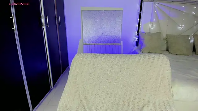 Snapshot of ale_diablaa chatting on February 25, 1:30 am ale diablaa online show from February 25, 1:30 am