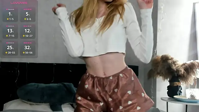 Esme Runn online show from March 31, 3:08 am