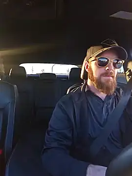 SirYummy18 online show from January 16, 2:51 pm