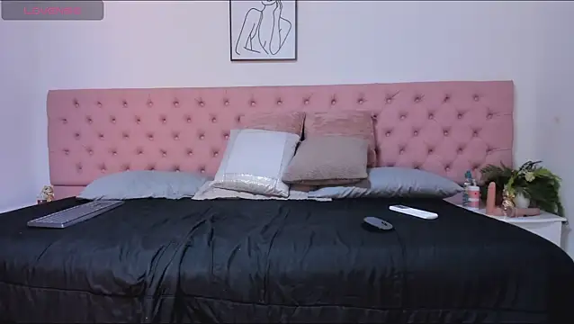 CarolinaGlamour online show from November 23, 2:22 am