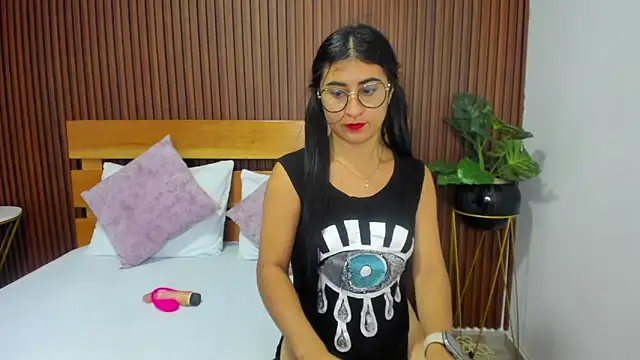 evelin leroy online show from March 12, 3:07 pm