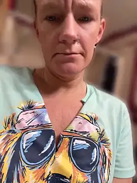 mamabaddie online show from April 14, 10:38 pm