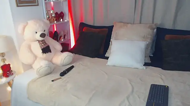 AnnaRouge online show from February 21, 2:34 am