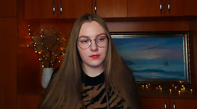Snapshot of _AlMamiyy_ chatting on December 13, 2:16 pm  AlMamiyy  online show from December 13, 2:16 pm