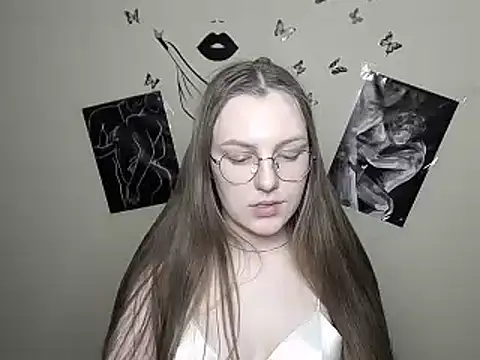 Snapshot of _AlMamiyy_ chatting on January 28, 10:45 pm  AlMamiyy  online show from January 28, 10:45 pm