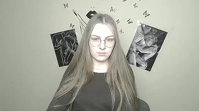Snapshot of _AlMamiyy_ chatting on January 30, 1:42 pm  AlMamiyy  online show from January 30, 1:42 pm