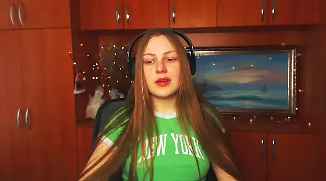Snapshot of _AlMamiyy_ chatting on March 4, 1:28 pm  AlMamiyy  online show from March 4, 1:28 pm