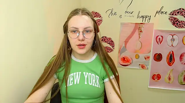 Snapshot of _AlMamiyy_ chatting on March 11, 1:23 pm  AlMamiyy  online show from March 11, 1:23 pm