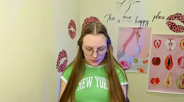 Snapshot of _AlMamiyy_ chatting on March 11, 4:29 pm  AlMamiyy  online show from March 11, 4:29 pm