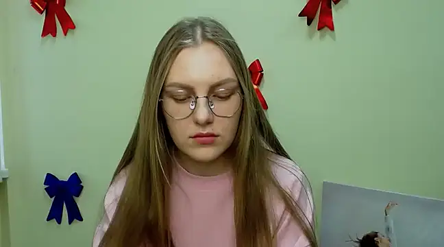 Snapshot of _AlMamiyy_ chatting on March 19, 10:44 am  AlMamiyy  online show from March 19, 10:44 am