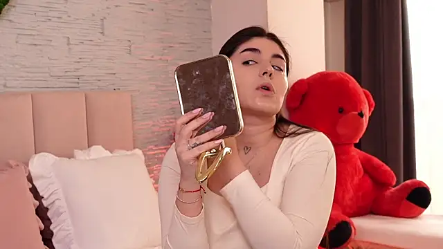 RachelSwaan online show from March 9, 7:56 am