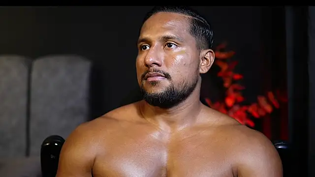 CallumMuscle online show from November 22, 3:00 pm