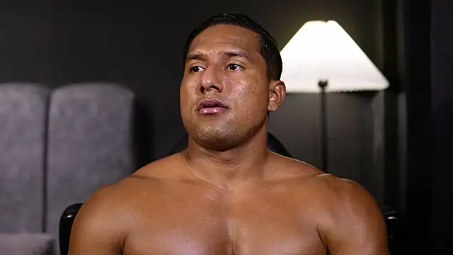 CallumMuscle online show from December 2, 2:06 am