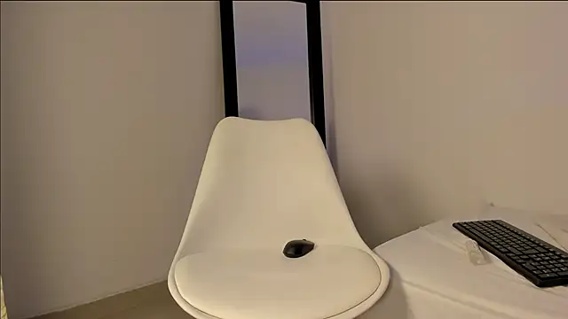 keyth 03 online show from December 5, 10:34 pm