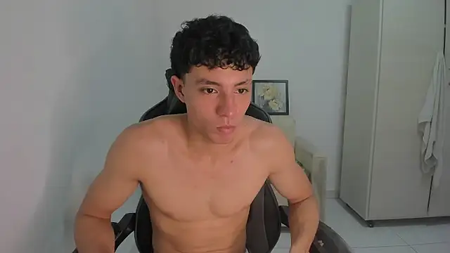 enzo sloran online show from March 2, 8:37 pm