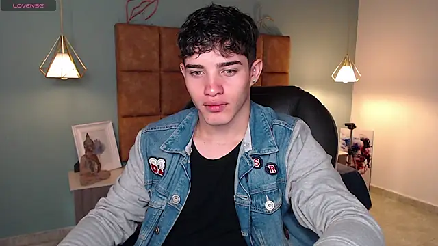 AlejooTwink online show from February 7, 4:14 pm