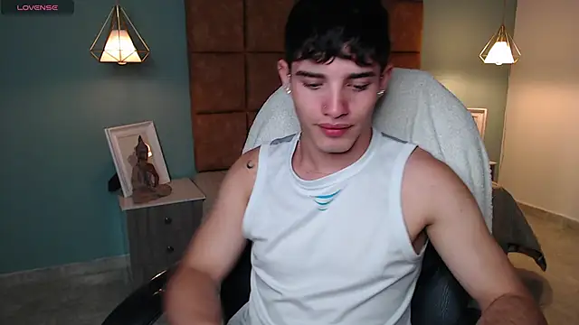 AlejooTwink online show from February 13, 5:54 pm