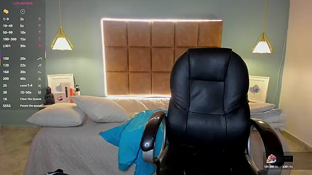 AlejooTwink online show from October 4, 4:43 am