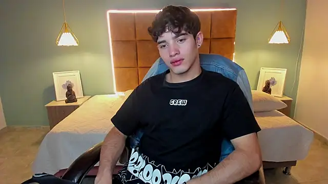 AlejooTwink online show from October 7, 5:32 pm