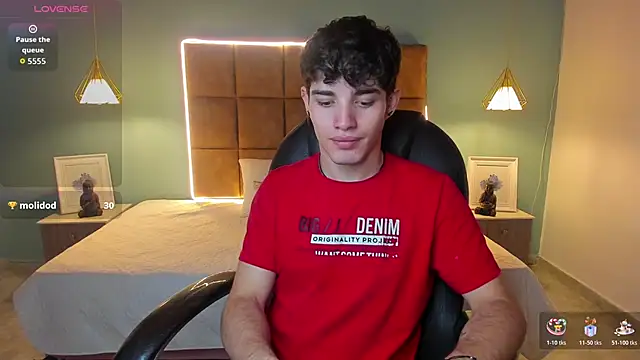 AlejooTwink online show from November 9, 2:21 am