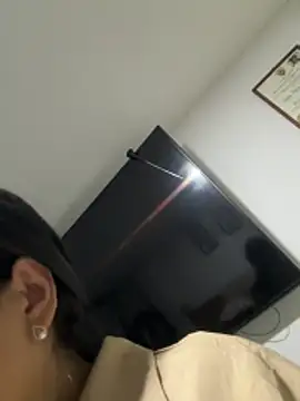 siri duque online show from March 6, 12:07 am