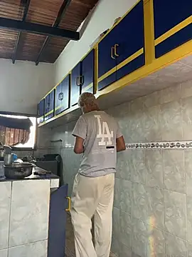 Leo bunny hot online show from November 3, 7:26 pm