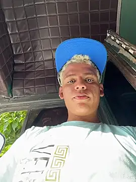 Leo bunny hot online show from November 9, 8:29 pm