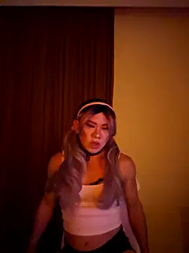 Reneta Rebekka Lopez online show from October 25, 6:35 pm