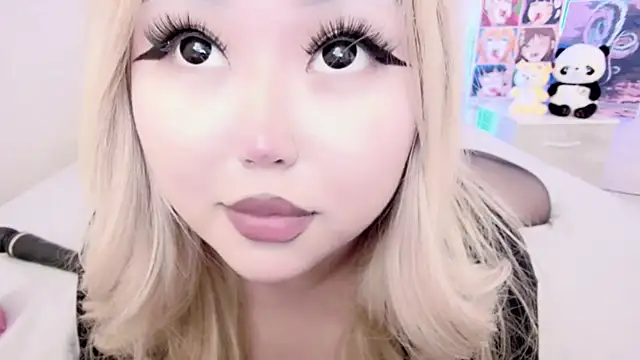 amelia sunlight online show from January 30, 3:00 am