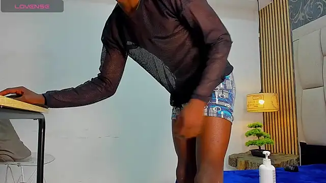 chimi88 online show from March 13, 3:50 pm