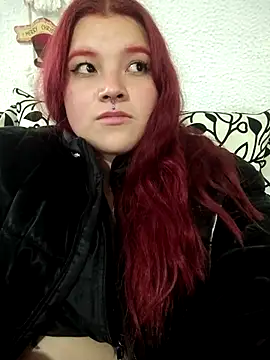 Snapshot of CelessteRedds chatting on February 19, 9:47 pm CelessteRedds online show from February 19, 9:47 pm