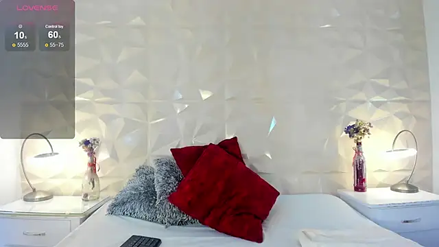 Snapshot of Miranda_Foxx chatting on January 10, 8:48 pm Miranda Foxx online show from January 10, 8:48 pm