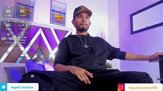 Snapshot of _miguel0 chatting on October 14, 8:20 pm miguel0 online show from October 14, 8:20 pm