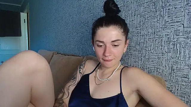 Snapshot of Liana_diva chatting on June 29, 12:05 pm Liana diva online show from June 29, 12:05 pm
