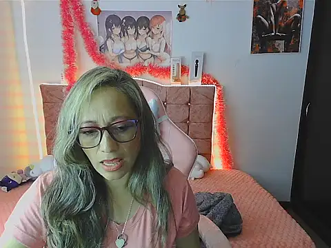 Melanyy 100 online show from December 12, 6:21 pm