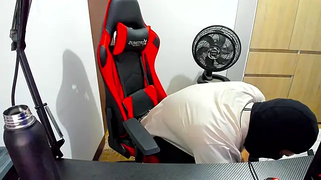 Calihotcaliente277 online show from February 1, 10:05 am