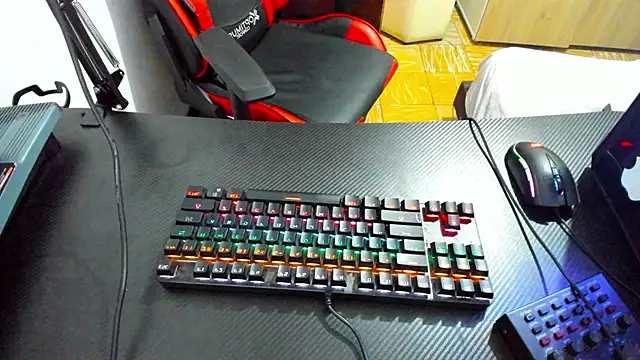 Calihotcaliente277 online show from February 5, 1:00 pm