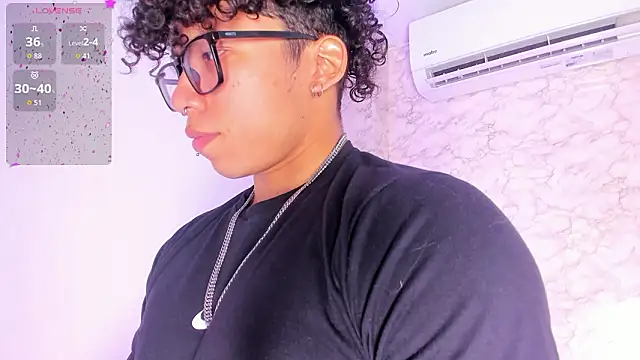 AkazaBoy  online show from February 19, 4:52 am