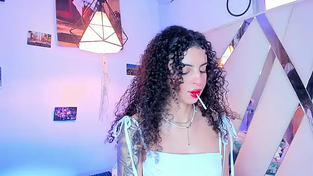 Snapshot of CurlyRose__ chatting on March 14, 8:38 pm CurlyRose   online show from March 14, 8:38 pm