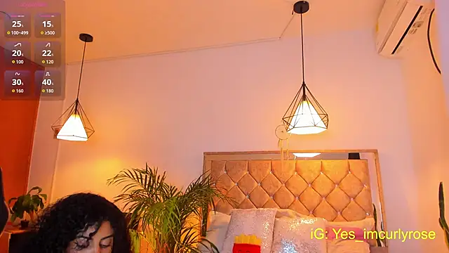 Snapshot of CurlyRose__ chatting on October 18, 9:48 pm CurlyRose   online show from October 18, 9:48 pm