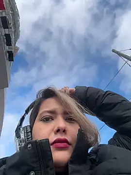 famous indian girl online show from February 21, 7:32 pm