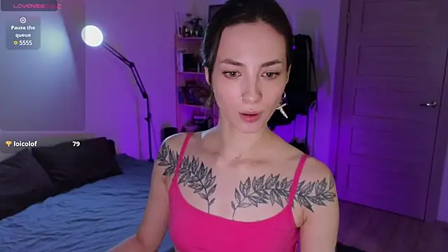 Snapshot of Space_X_Roxy_ chatting on January 10, 7:11 pm Space X Roxy online show from January 10, 7:11 pm