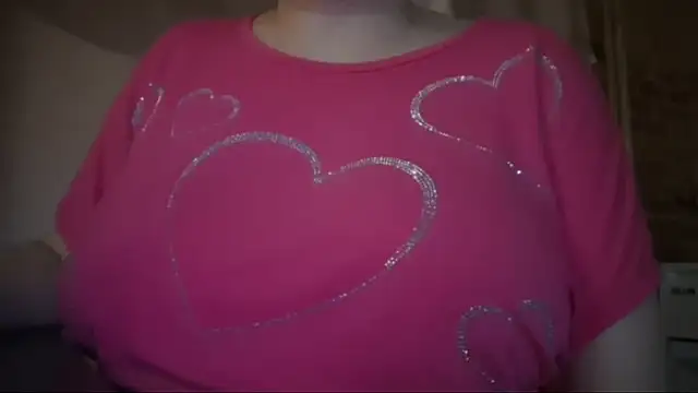 AalinnaK online show from January 17, 7:06 pm