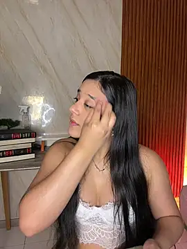 Snapshot of floriamANDjazmin chatting on May 15, 6:48 pm floriamANDjazmin online show from May 15, 6:48 pm