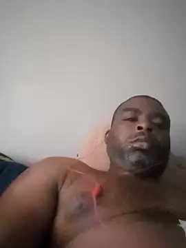 Snapshot of SLOWSTRO chatting on December 13, 2:49 pm SLOWSTRO online show from December 13, 2:49 pm