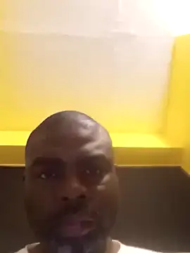 Snapshot of SLOWSTRO chatting on March 15, 1:07 pm SLOWSTRO online show from March 15, 1:07 pm